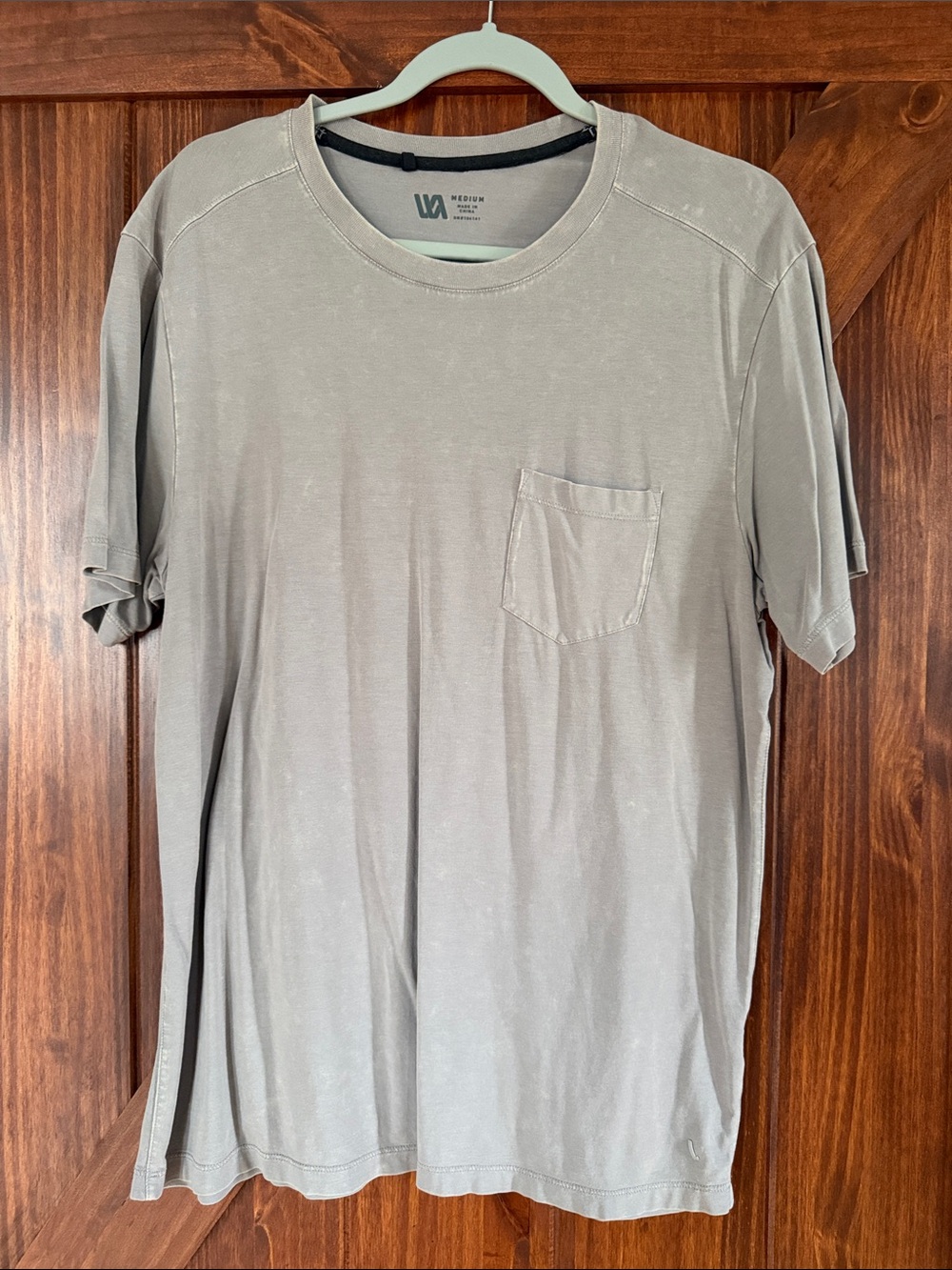 WA Men's Light Gray Short-Sleeve Pocket Tee